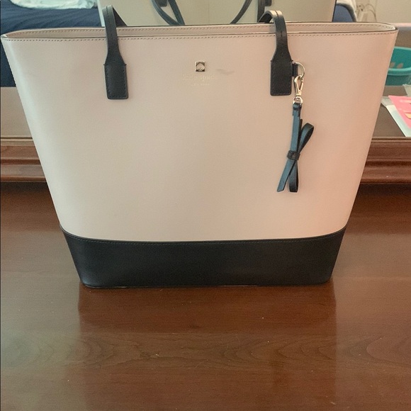 Elegant Two-Tone Tote Bag - Picture 1 of 1